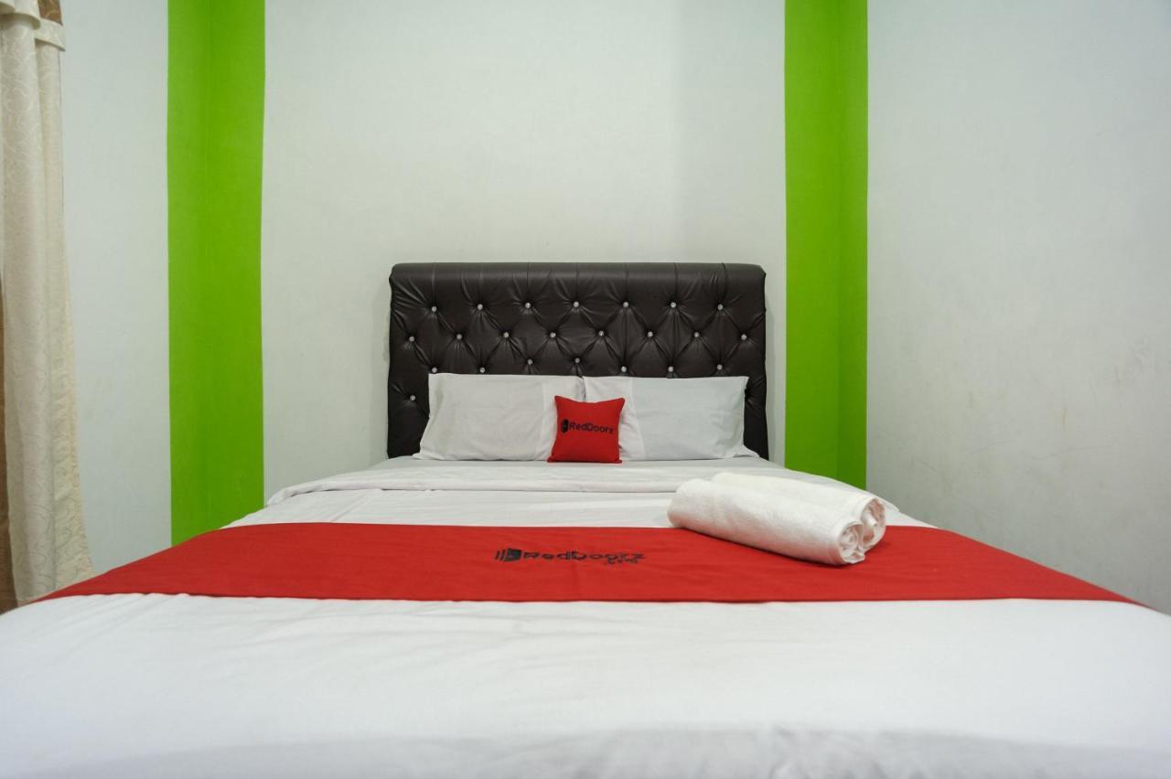 Reddoorz Syariah Near Rs Advent Bandar Lampung Hotel Exterior foto